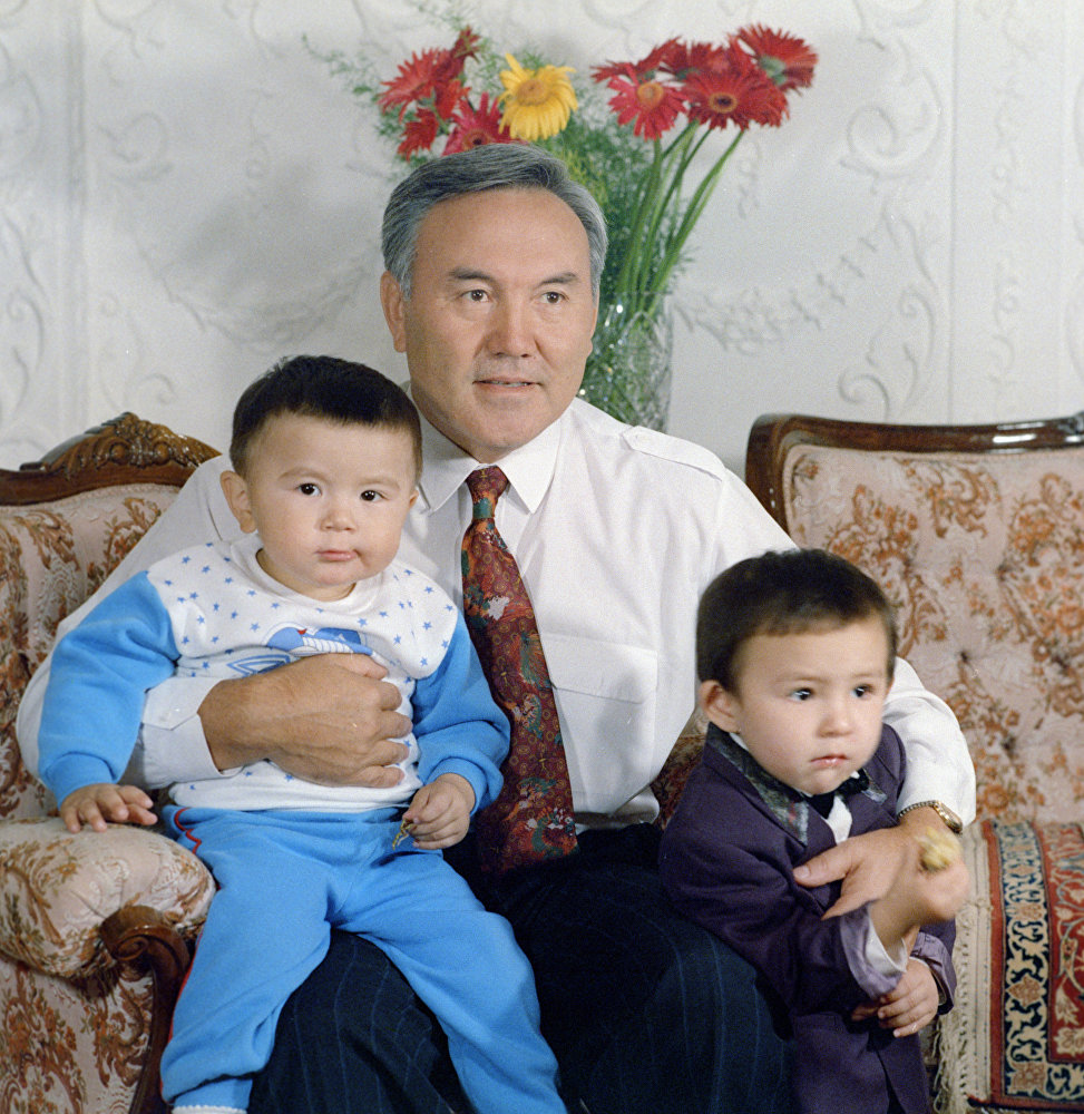 Sputnik открыл фотовыставку ко Дню первого президента Казахстана