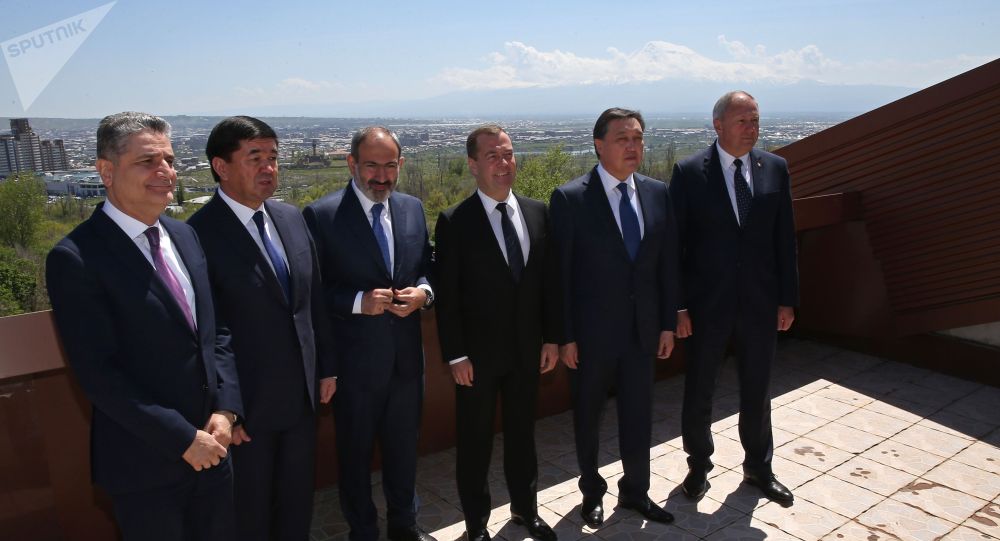Премьер-министр Республики Казахстан Аскар Мамин принял участие в заседании Евразийского межправительственного совета в Ереване