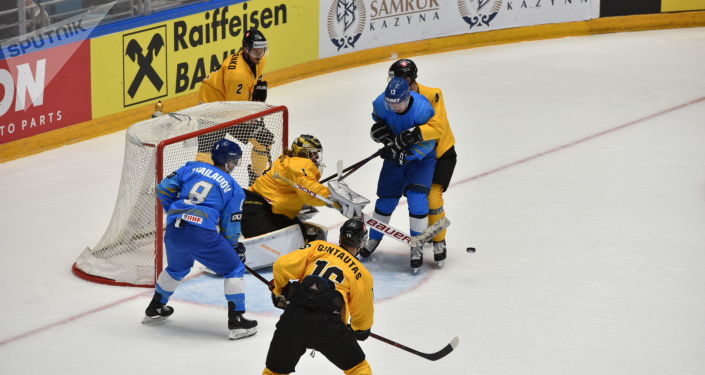 Матч сборных Казахстана и Литвы в рамках чемпионата мира по хоккею первого дивизиона
