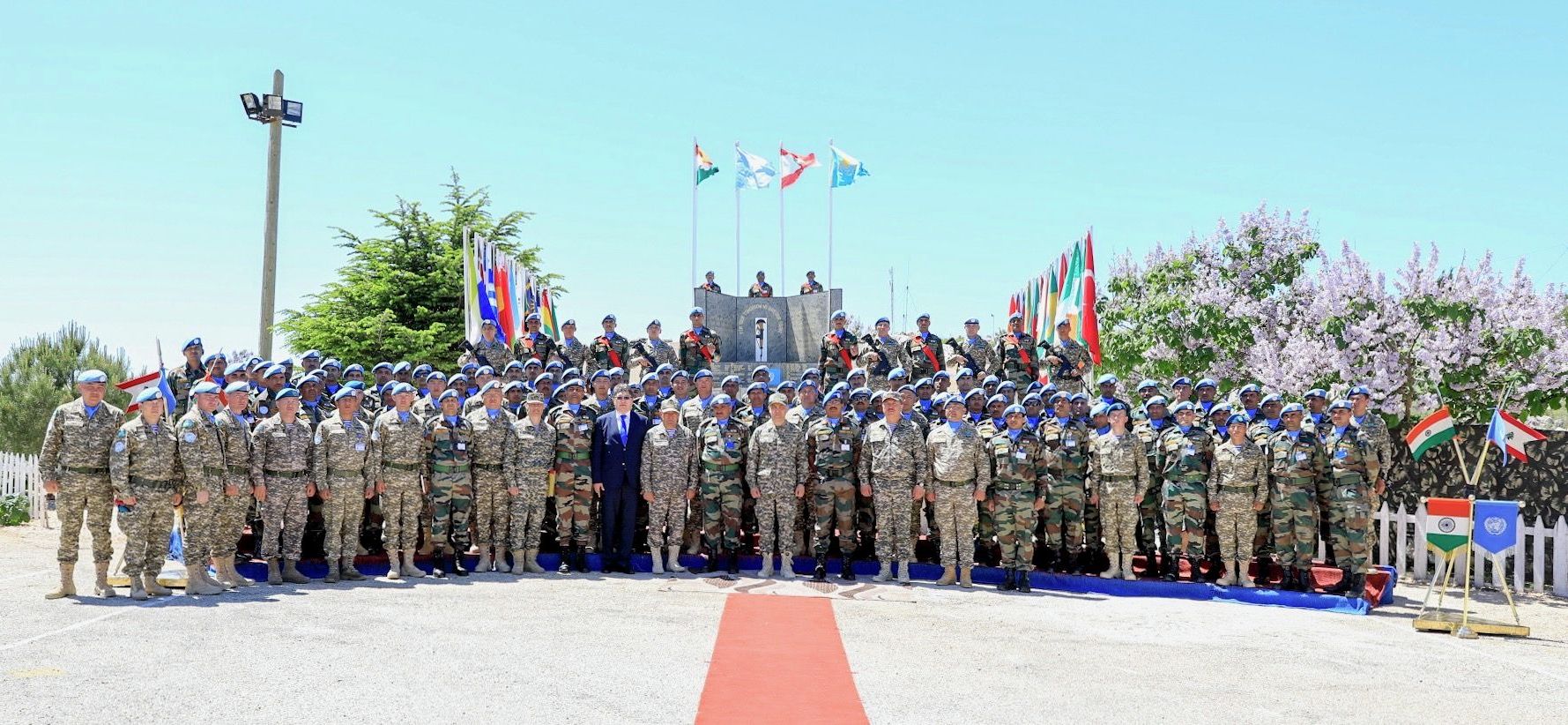 Министр обороны Казахстана посетил зону ответственности миротворческого батальона ИндКазбат