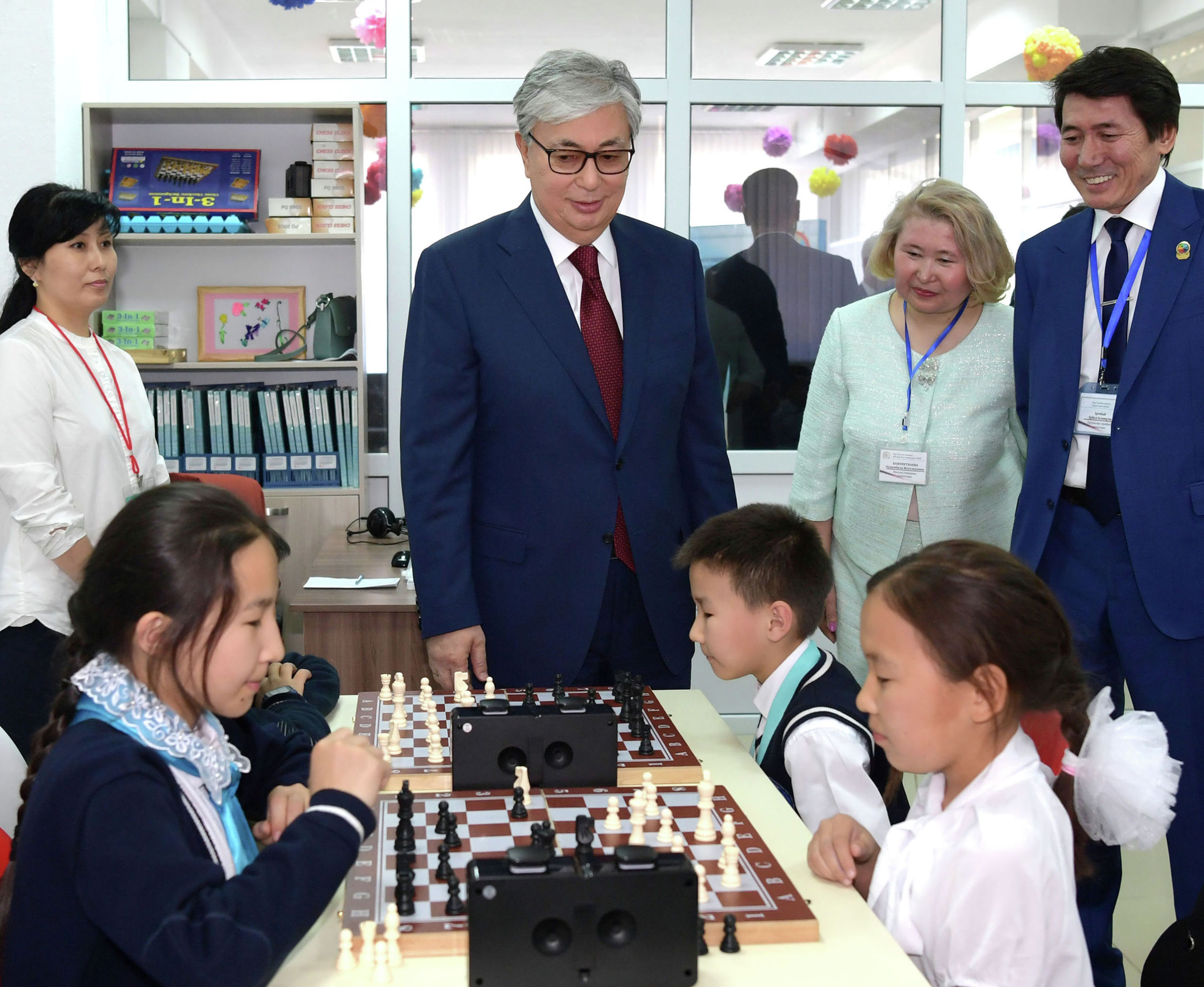 Президент Казахстана Касым-Жомарт Токаев посетил столичную школу-гимназию №68