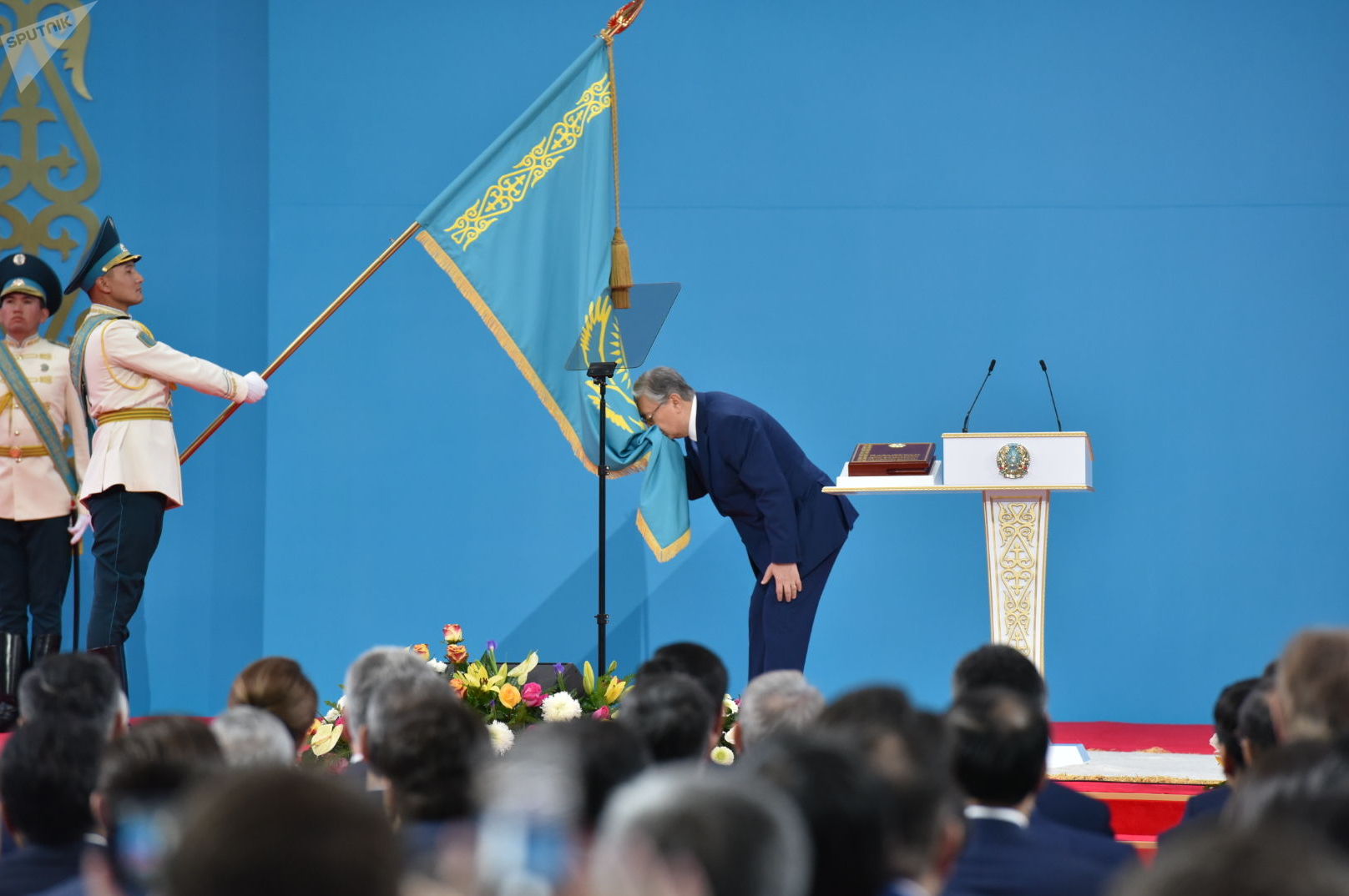 Инаугурация избранного президента Казахстана Касым-Жомарта Токаева проходит сегодня, 12 июня, в столице Казахстана во Дворце Независимости