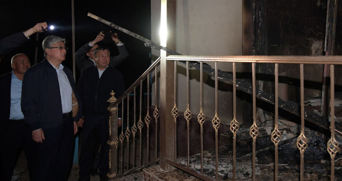 Касым-Жомарт Токаев осмотрел пострадавшие от взрывов жилые дома и административные здания