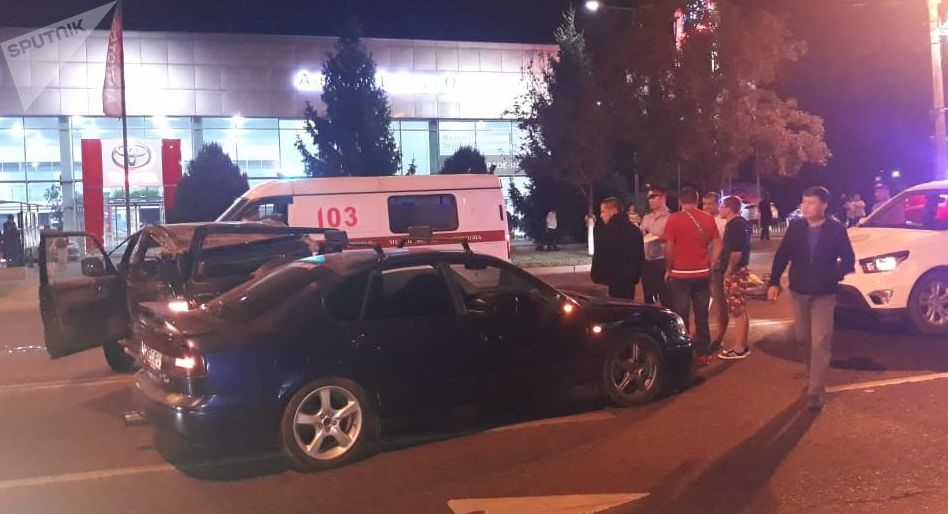 Джип перевернулся при ДТП в Алматы: погибли две пассажирки