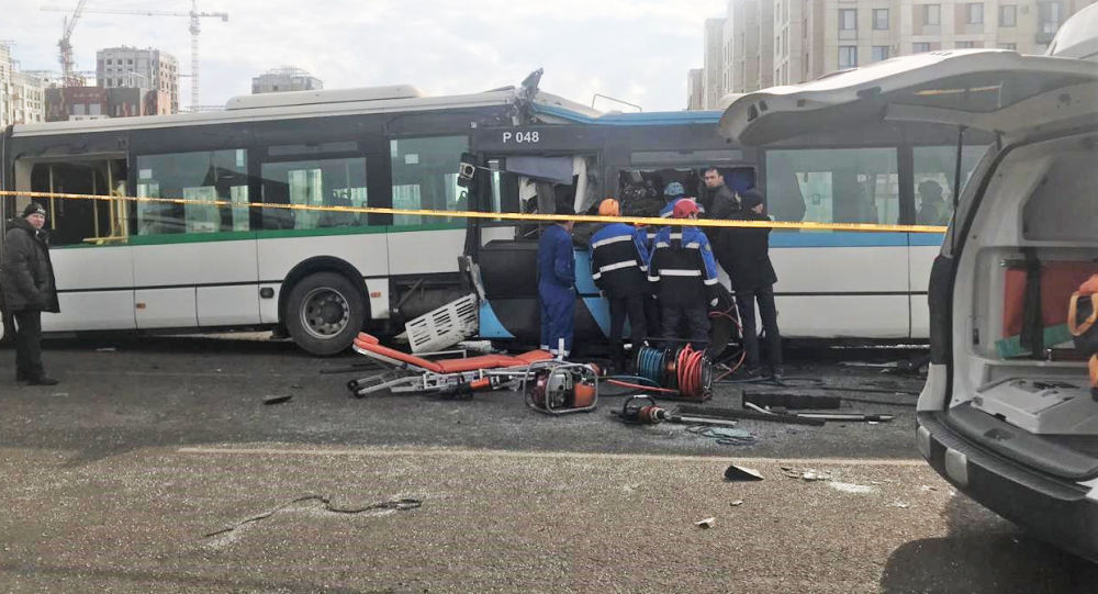 Спровоцировавший ДТП в Нур-Султане водитель автобуса погиб 
