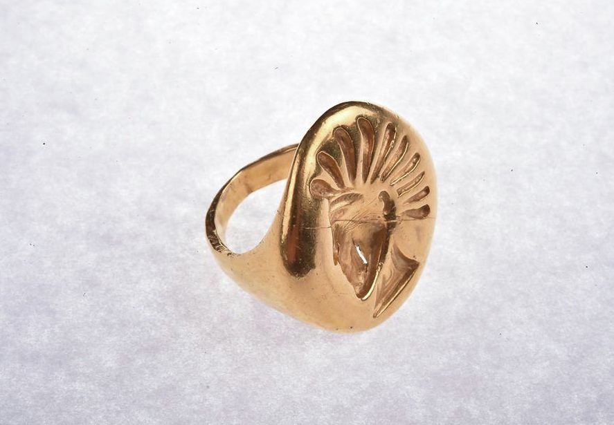 Перстень, обнаруженный в Иссыкском кургане