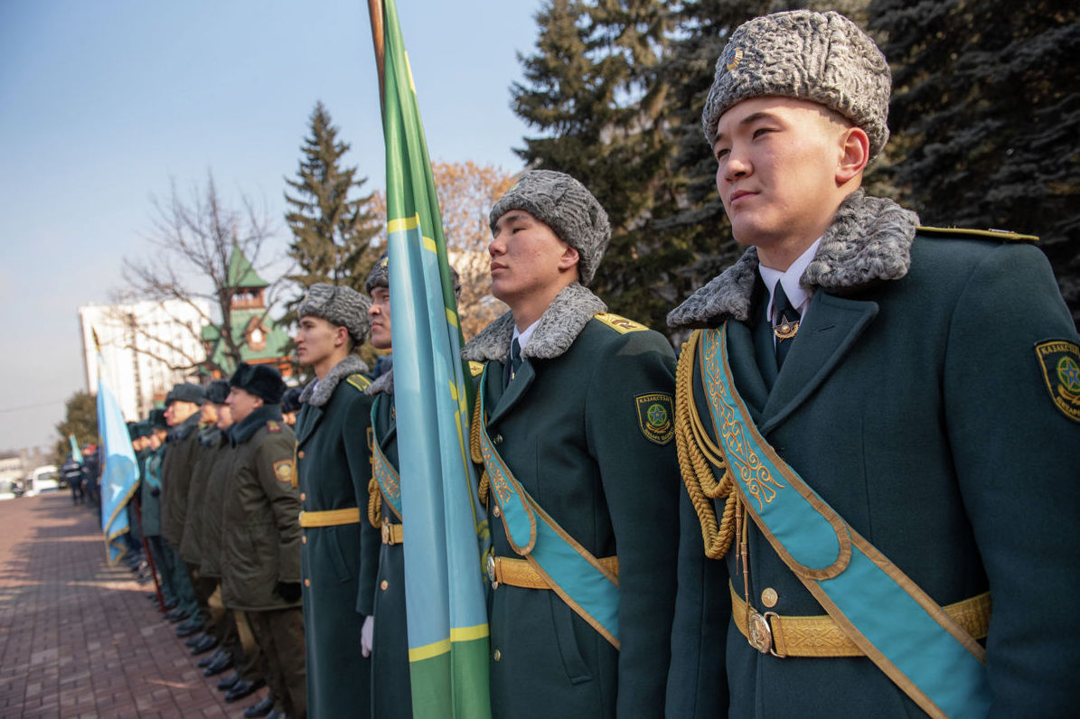 В честь 75-летия Великой Победы в Алматы прошла эстафета Мы - наследники Победы