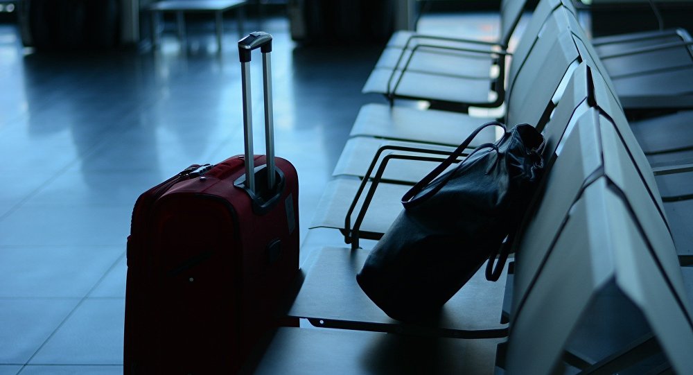 Человек в чемодане: пранкера арестовали за хайп в аэропорту 