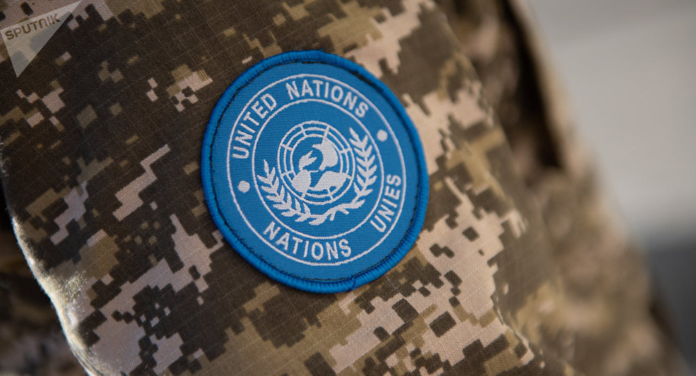 Шевроны голубого цвета с символикой ООН