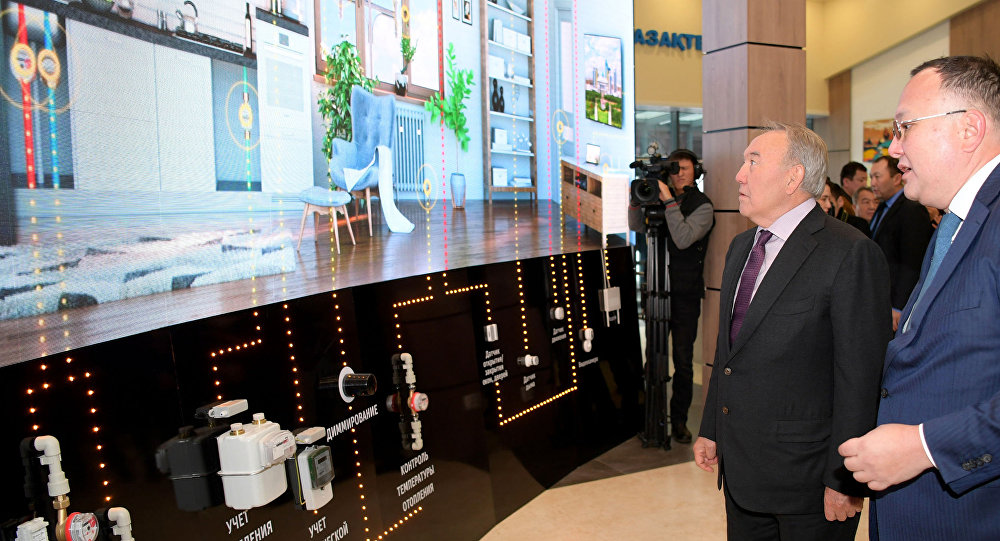 Назарбаев Қазақстандағы алғашқы "ақылды" қалаға барды