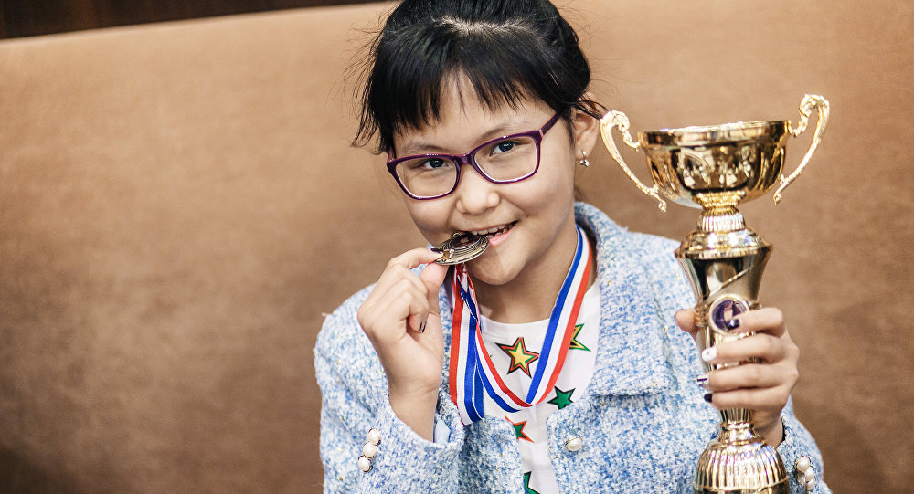 Юная шахматистка Бибисара Асаубаева возвращается в Казахстан