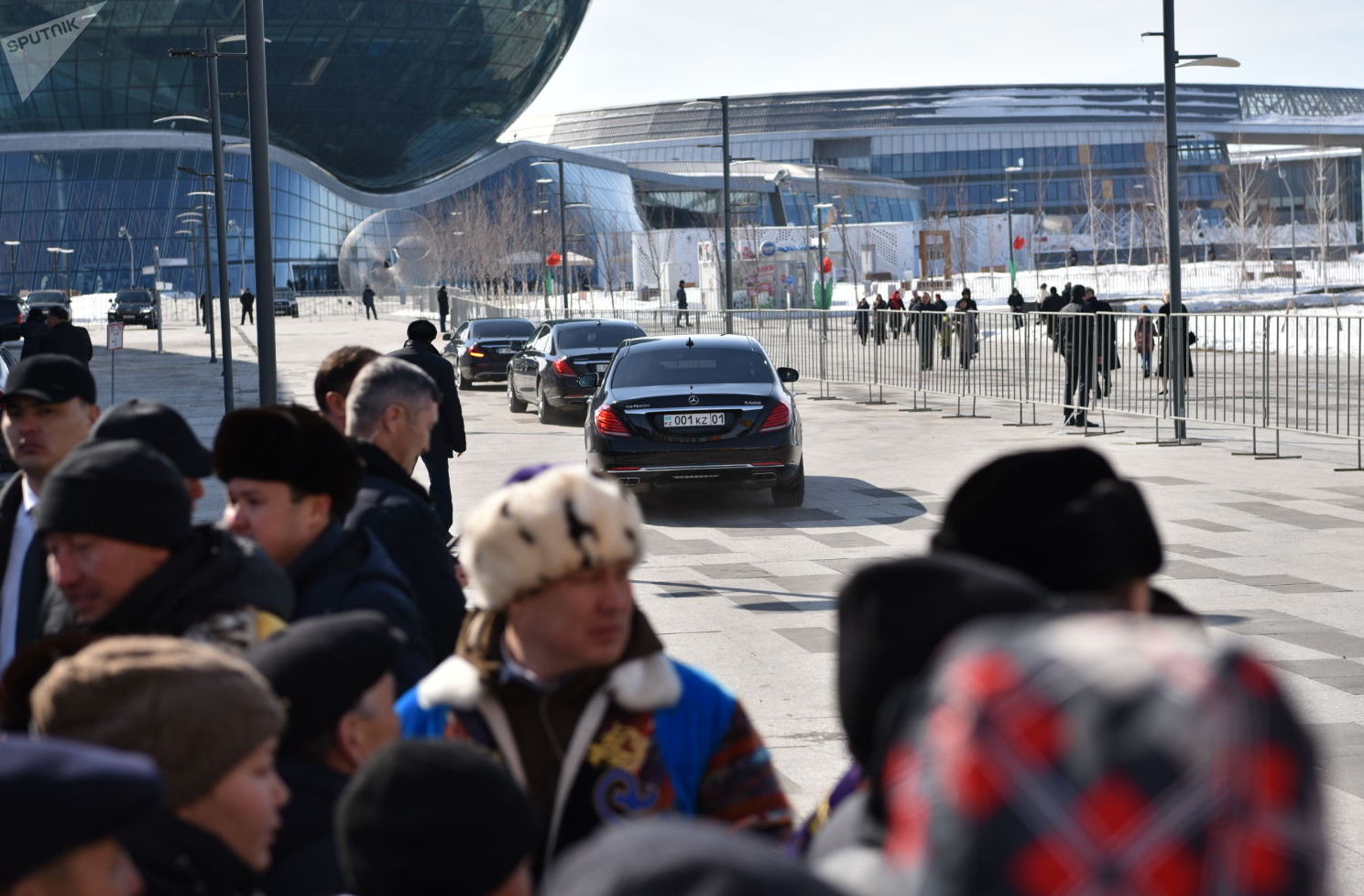 Президент Касым-Жомарт Токаев прибыл на автомобиле Mercedes